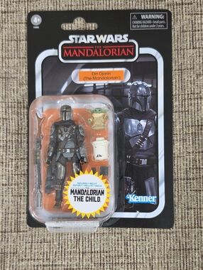 Star Wars The Mandalorian Din Djarin Action Figure with The Child